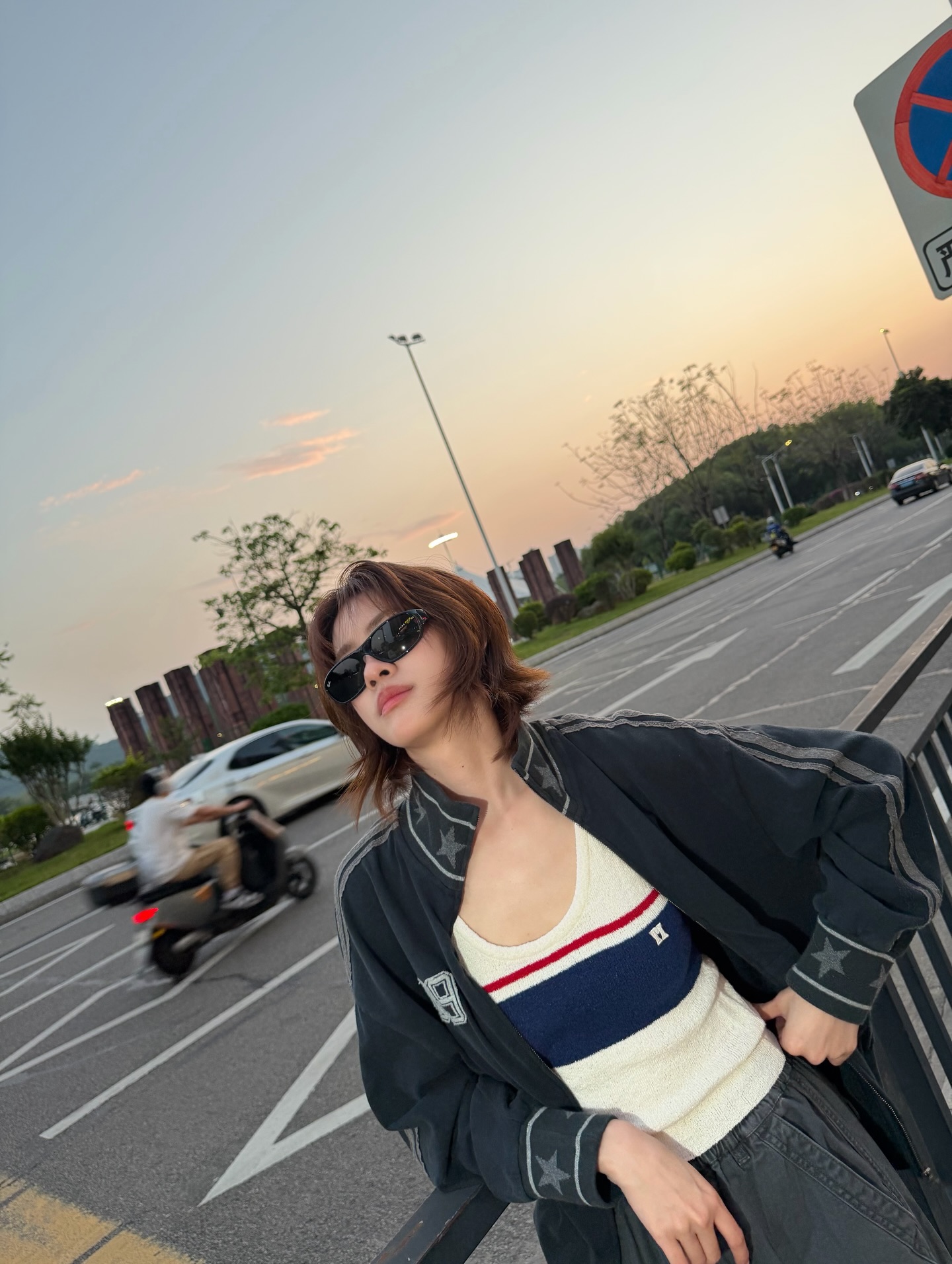 เอมี่ - ทสร กลิ่นเนียม