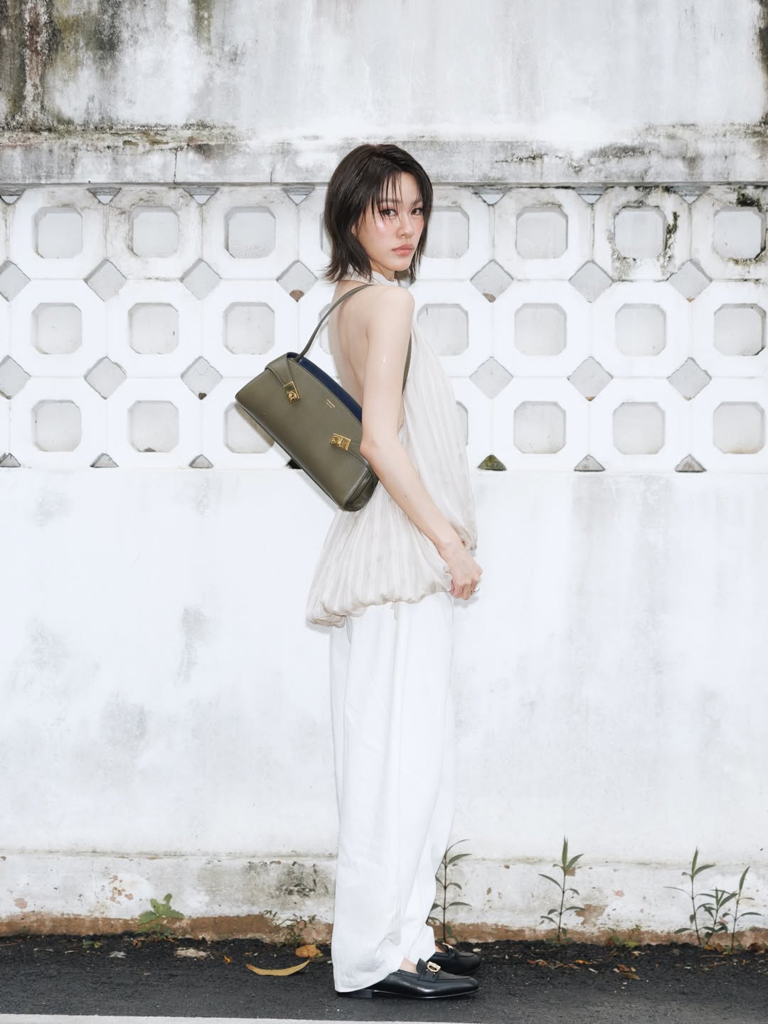 เอมี่ - ทสร กลิ่นเนียม