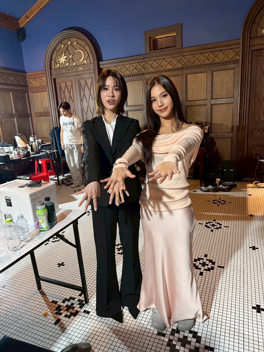 เอมี่ - ทสร กลิ่นเนียม