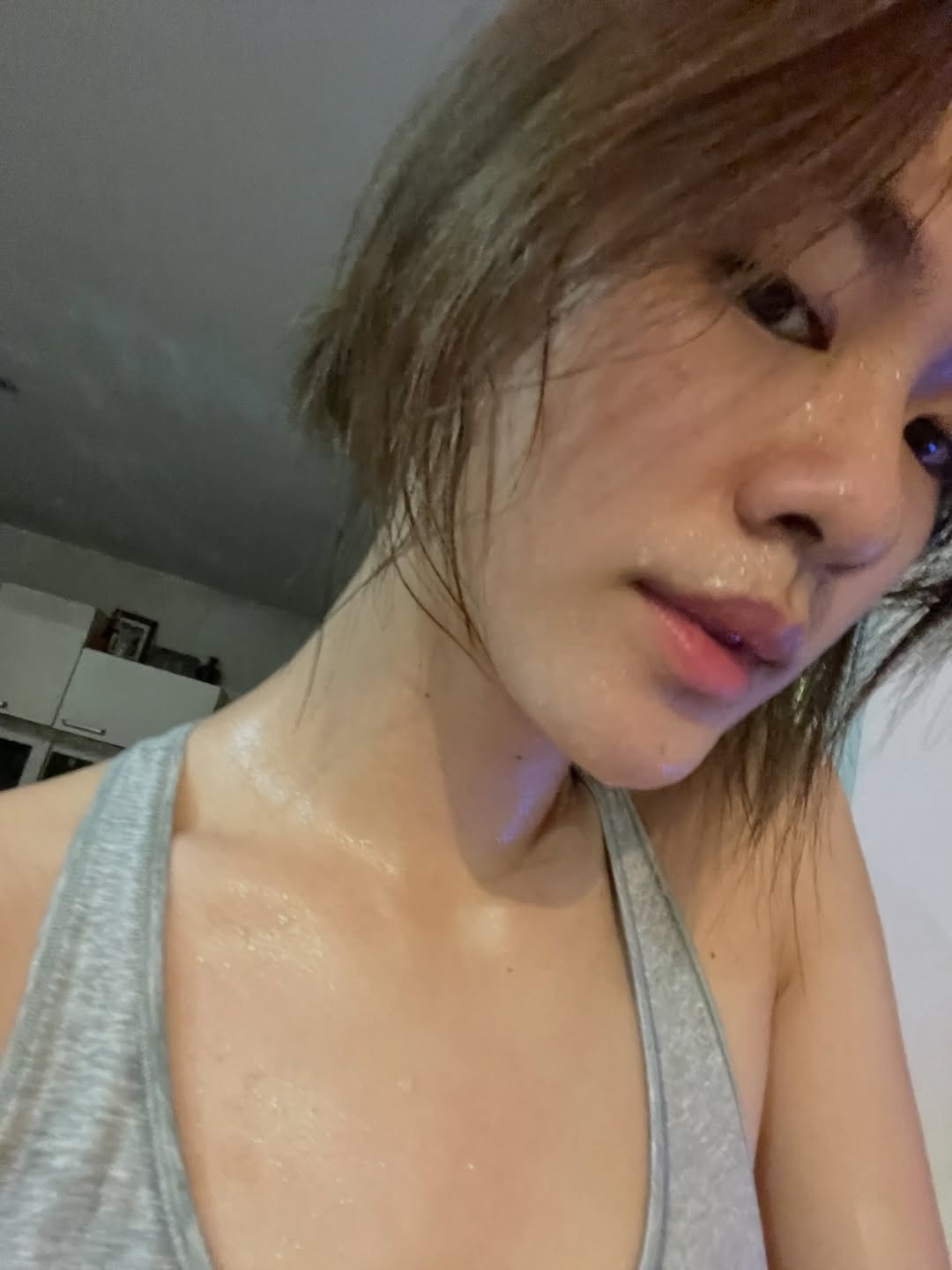 เอมี่ - ทสร กลิ่นเนียม