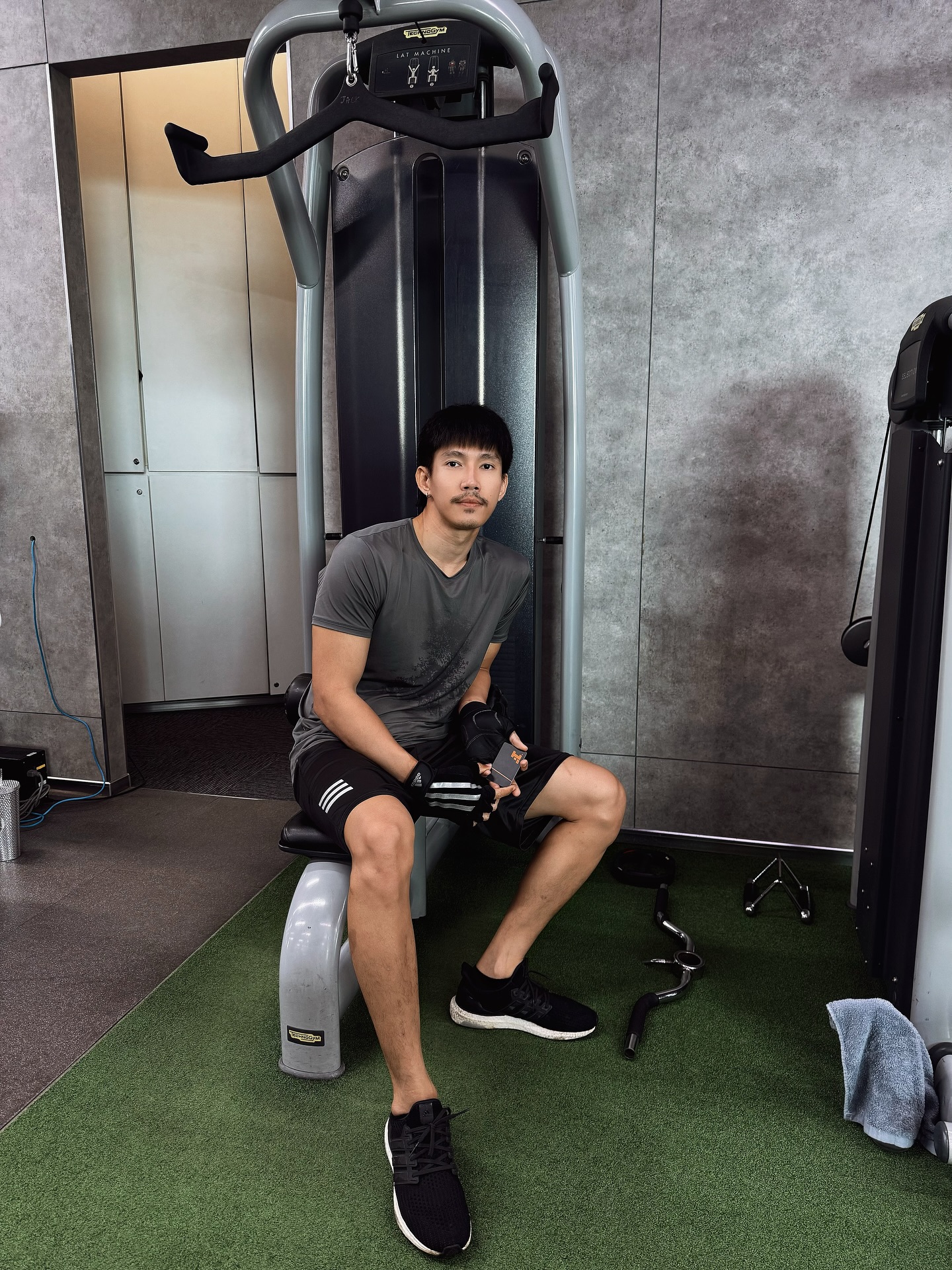 กาย - ศิวกร เลิศชูโชติ
