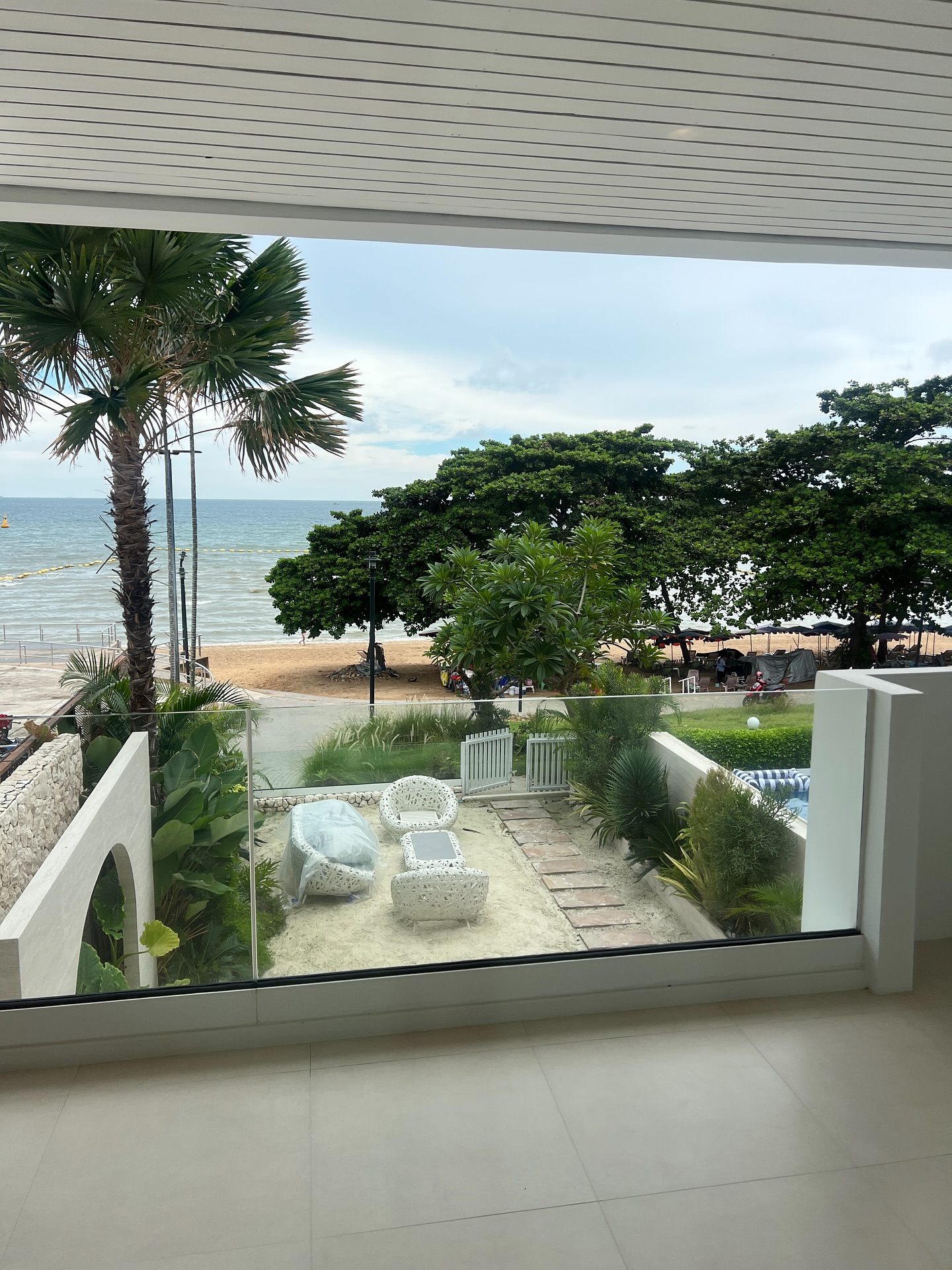 มาร์กี้ - ราศรี บาเล็นซิเอก้า จิราธิวัฒน์