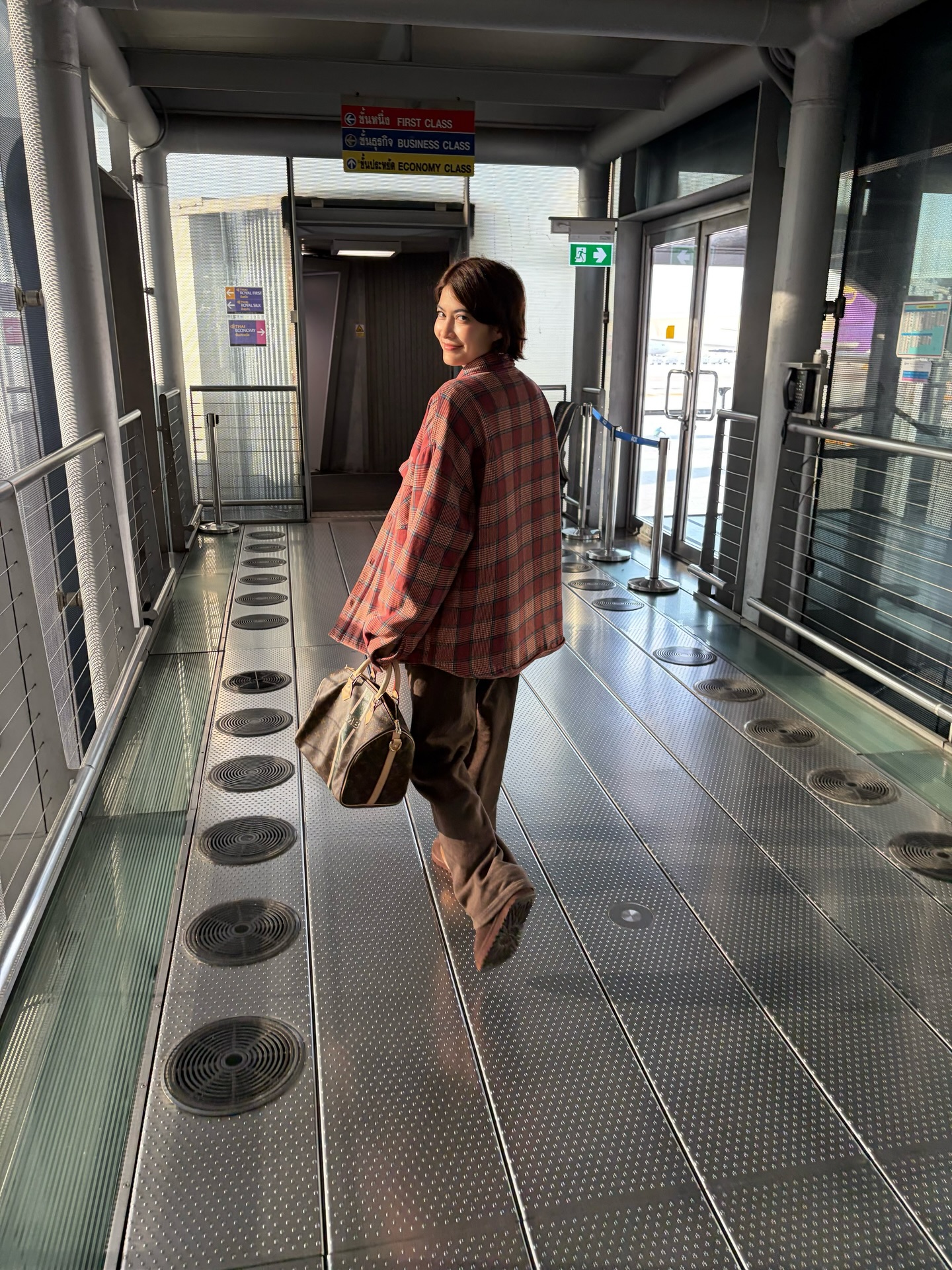 มาร์กี้ - ราศรี บาเล็นซิเอก้า จิราธิวัฒน์