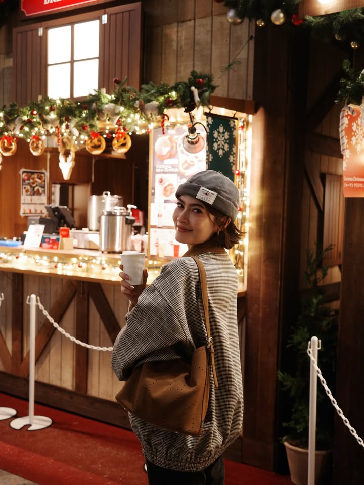 มาร์กี้ - ราศรี บาเล็นซิเอก้า จิราธิวัฒน์