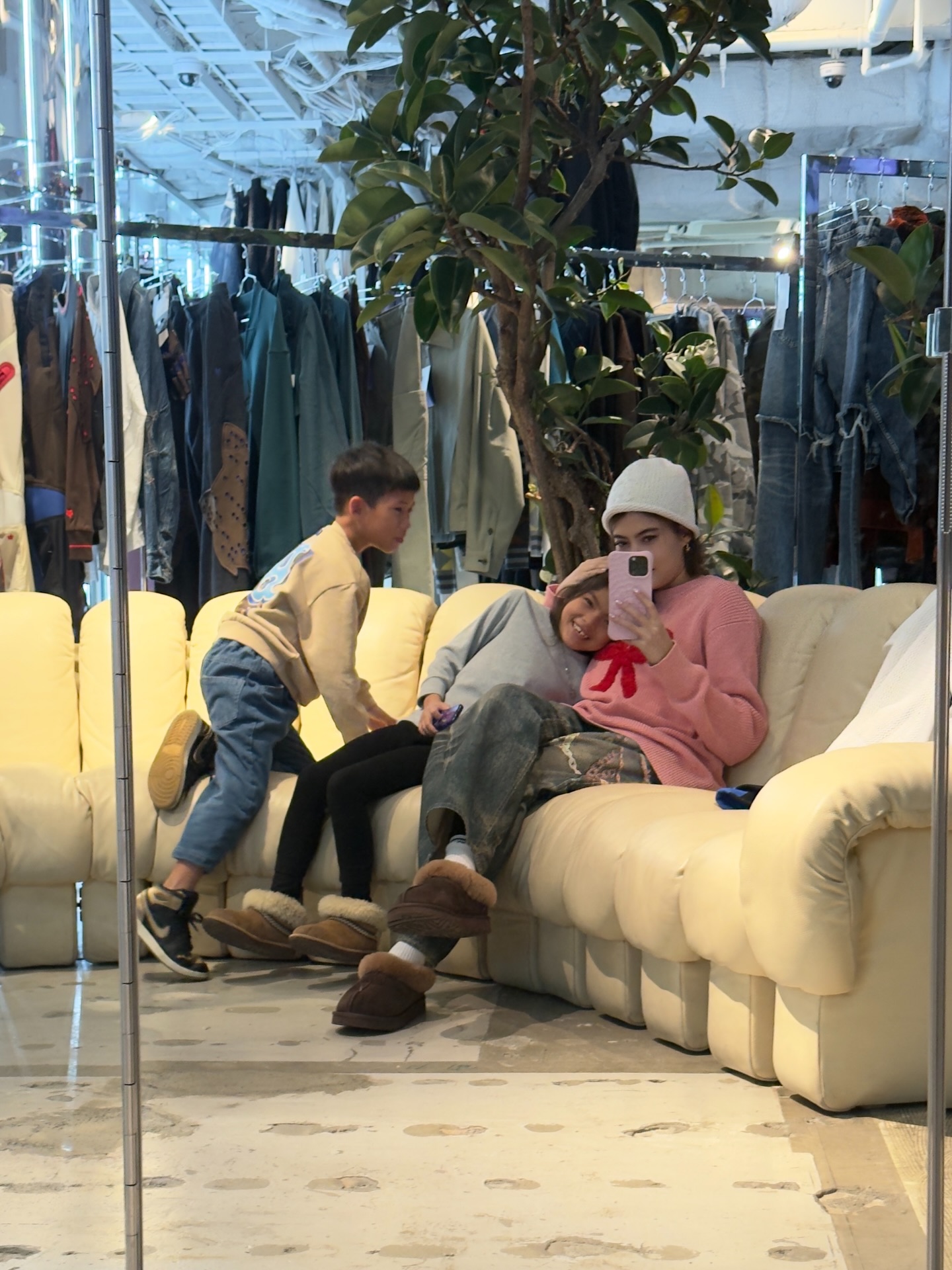 มาร์กี้ - ราศรี บาเล็นซิเอก้า จิราธิวัฒน์