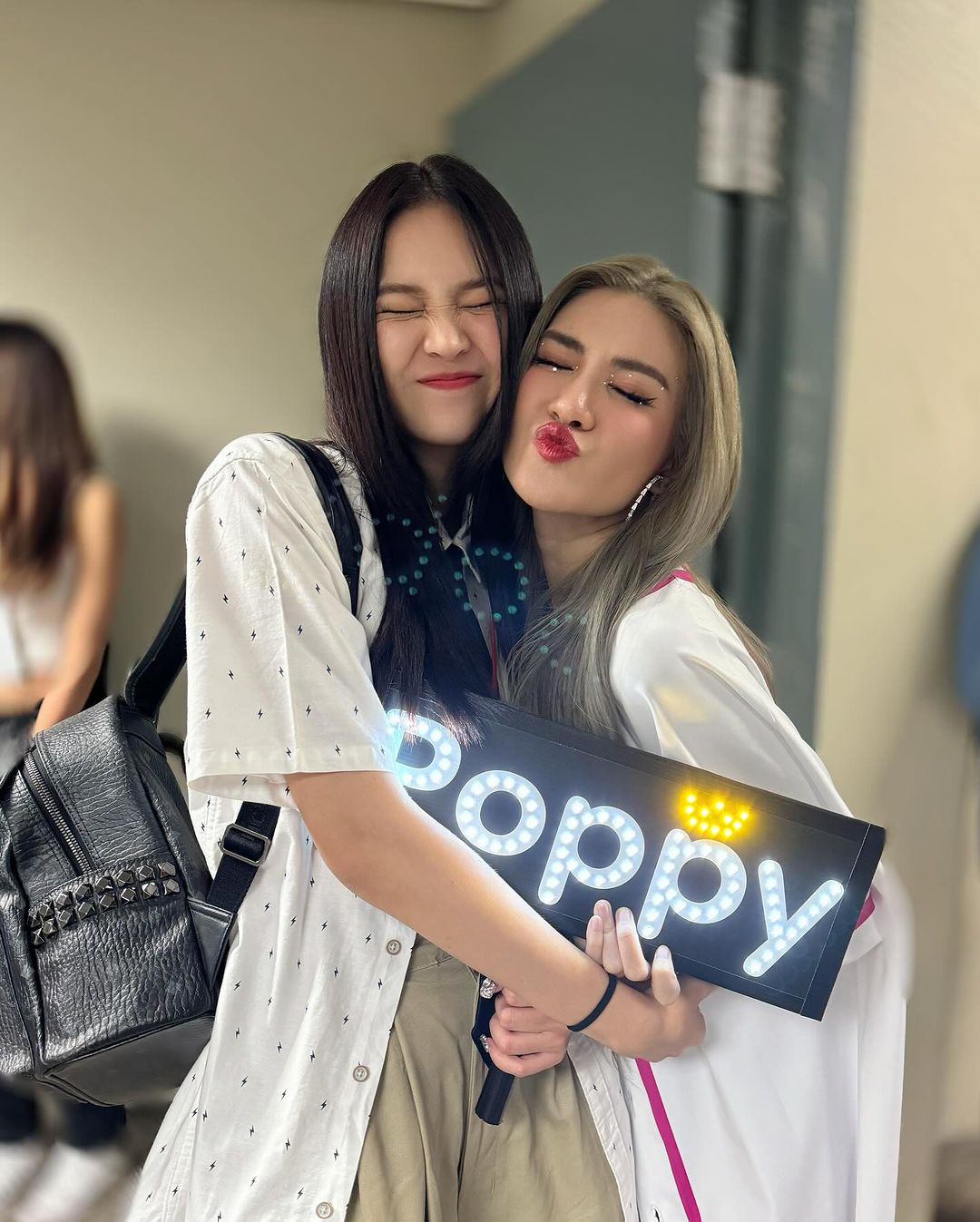 แอปเปิ้ล - ลาภิสรา อินทรสูต