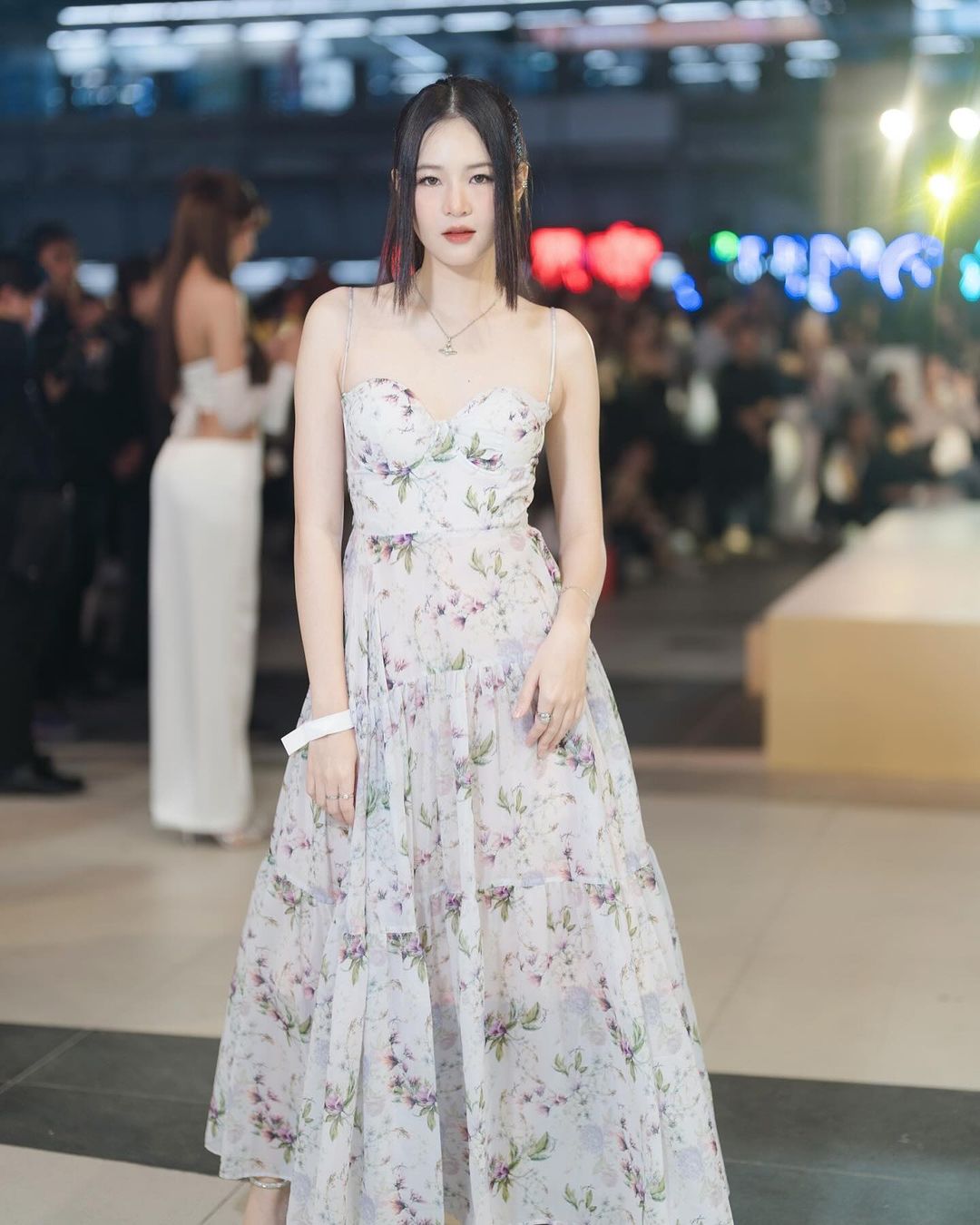 แอปเปิ้ล - ลาภิสรา อินทรสูต