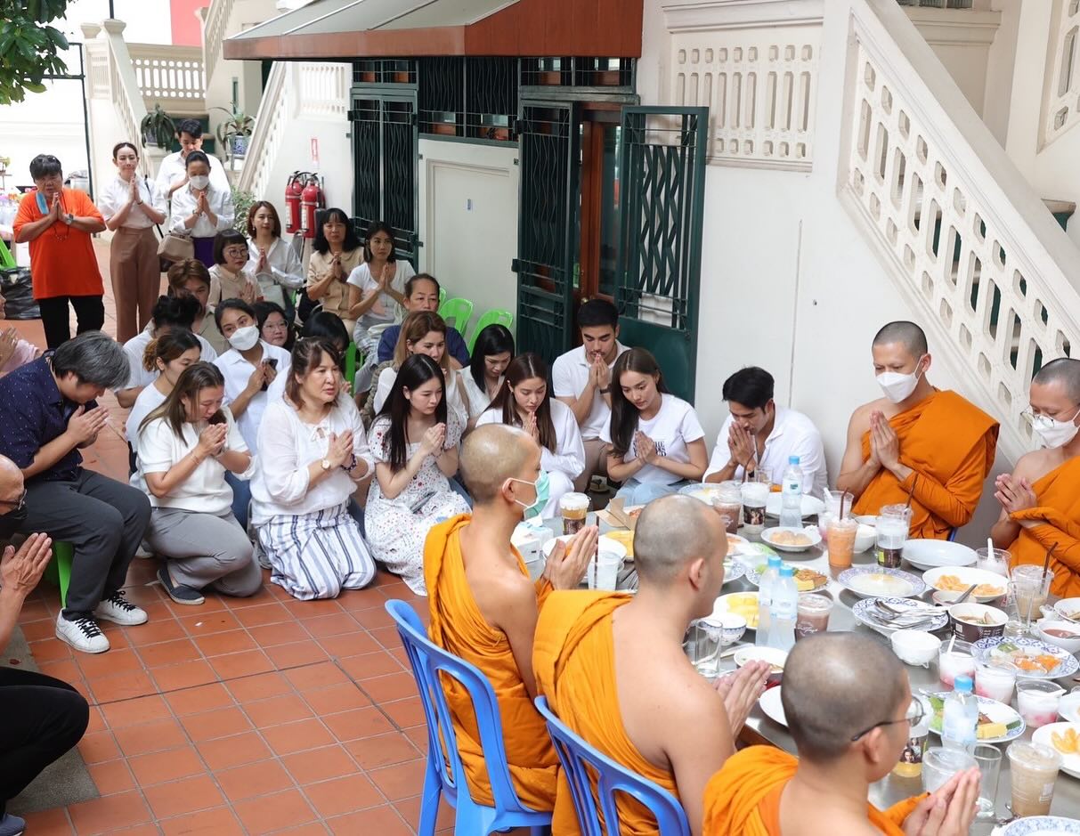 แอปเปิ้ล - ลาภิสรา อินทรสูต