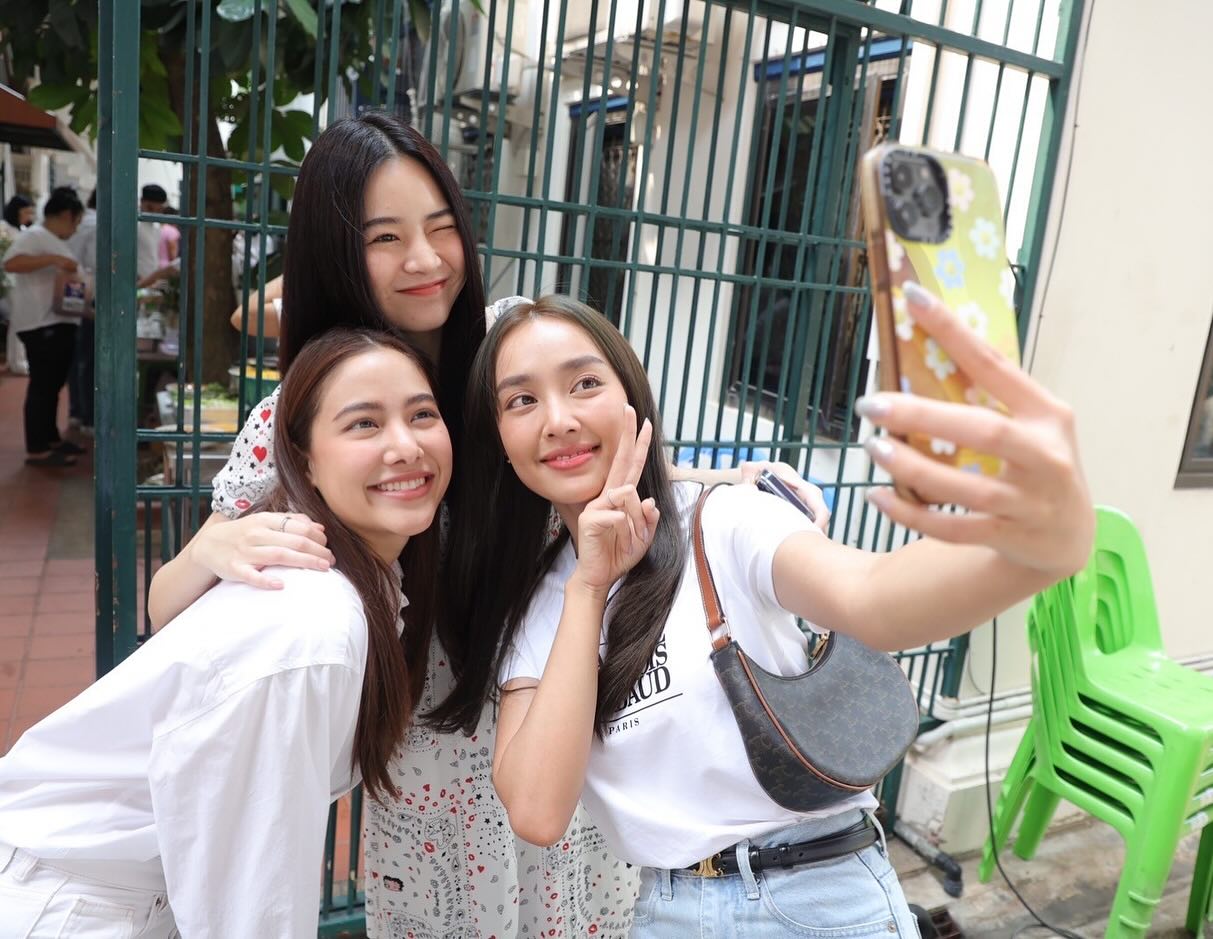 แอปเปิ้ล - ลาภิสรา อินทรสูต