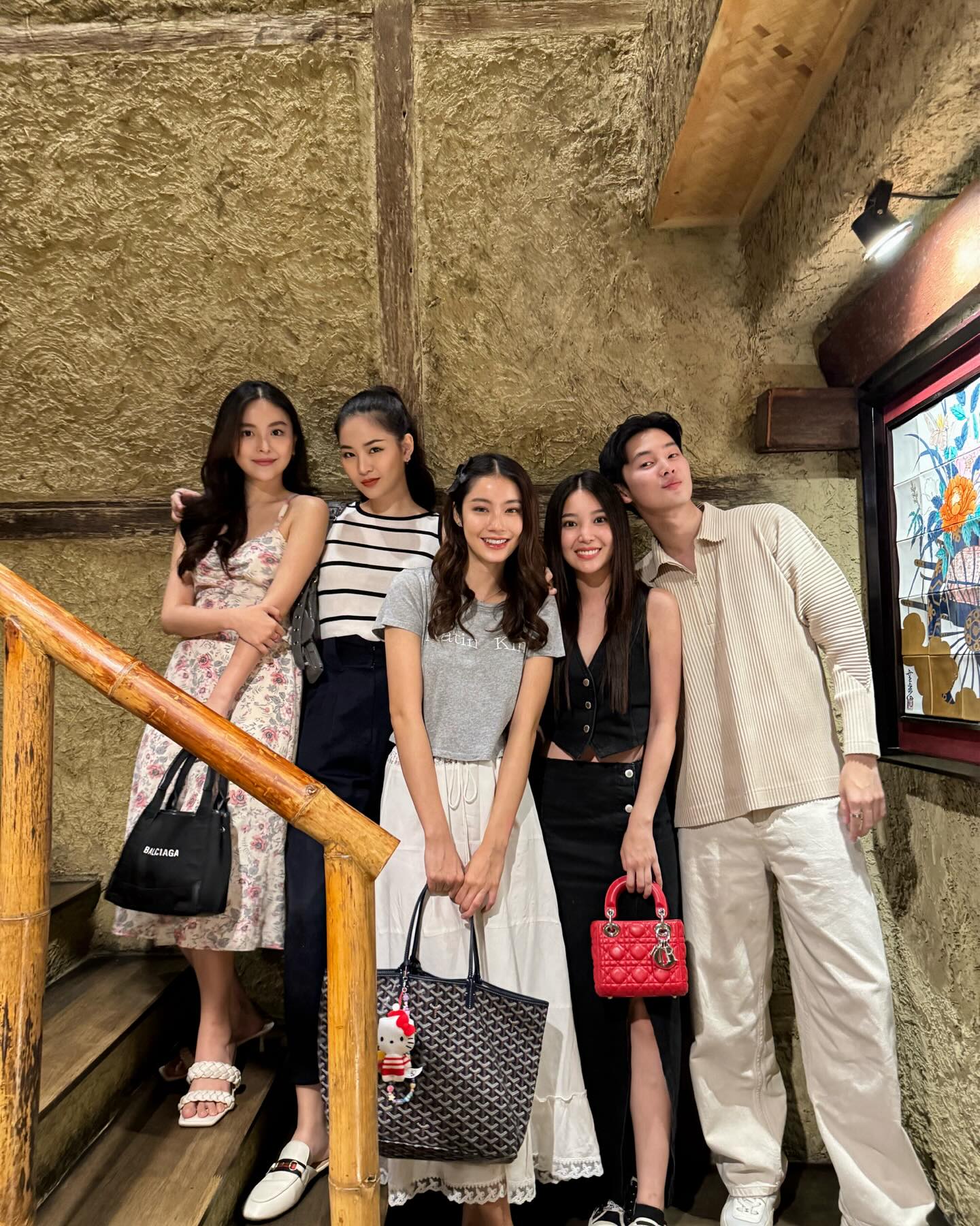แอปเปิ้ล - ลาภิสรา อินทรสูต