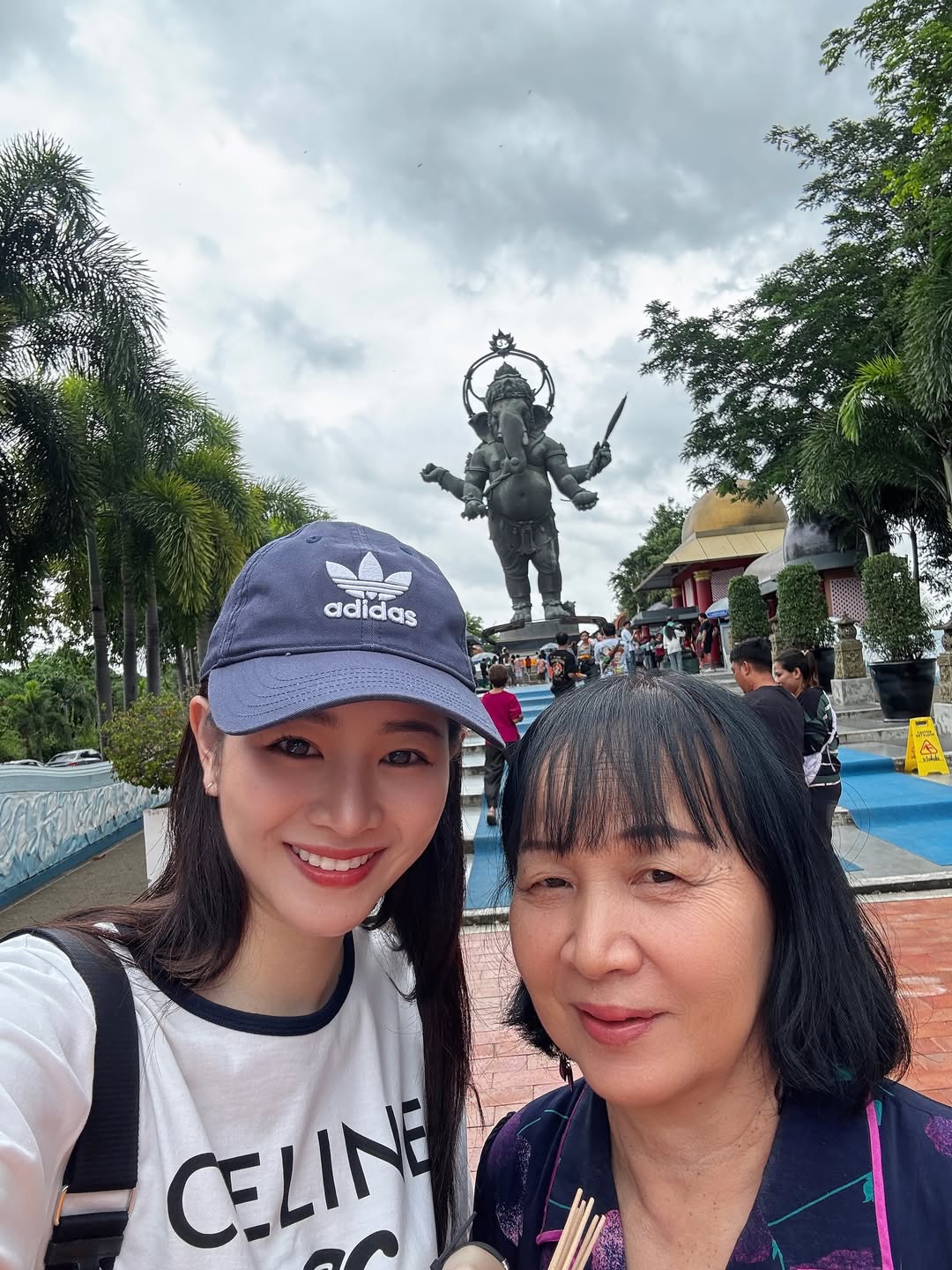แอปเปิ้ล - ลาภิสรา อินทรสูต