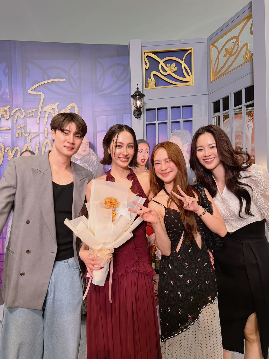 แอปเปิ้ล - ลาภิสรา อินทรสูต