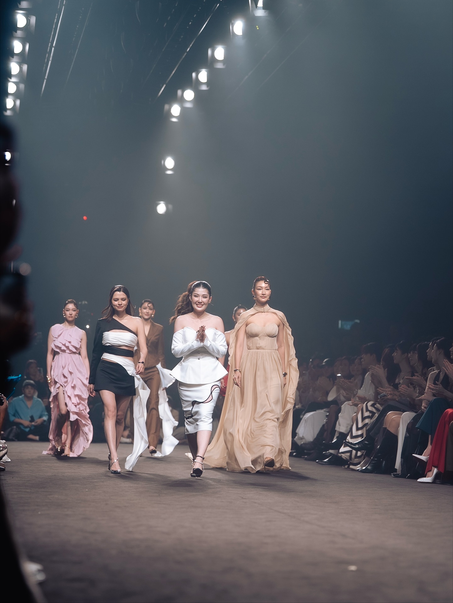 แอปเปิ้ล - ลาภิสรา อินทรสูต