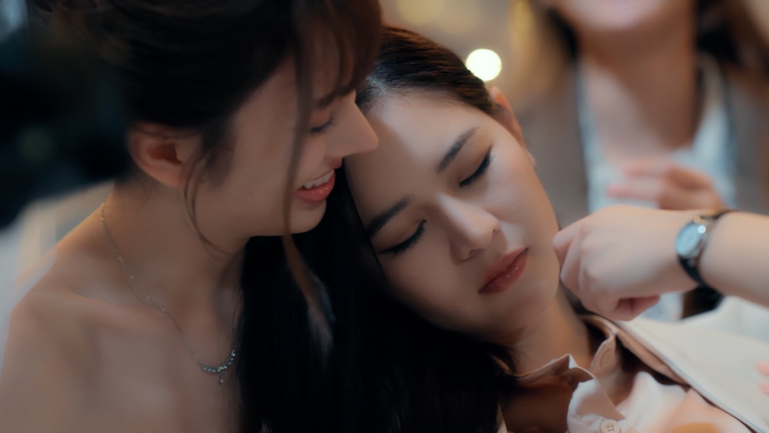 แอปเปิ้ล - ลาภิสรา อินทรสูต