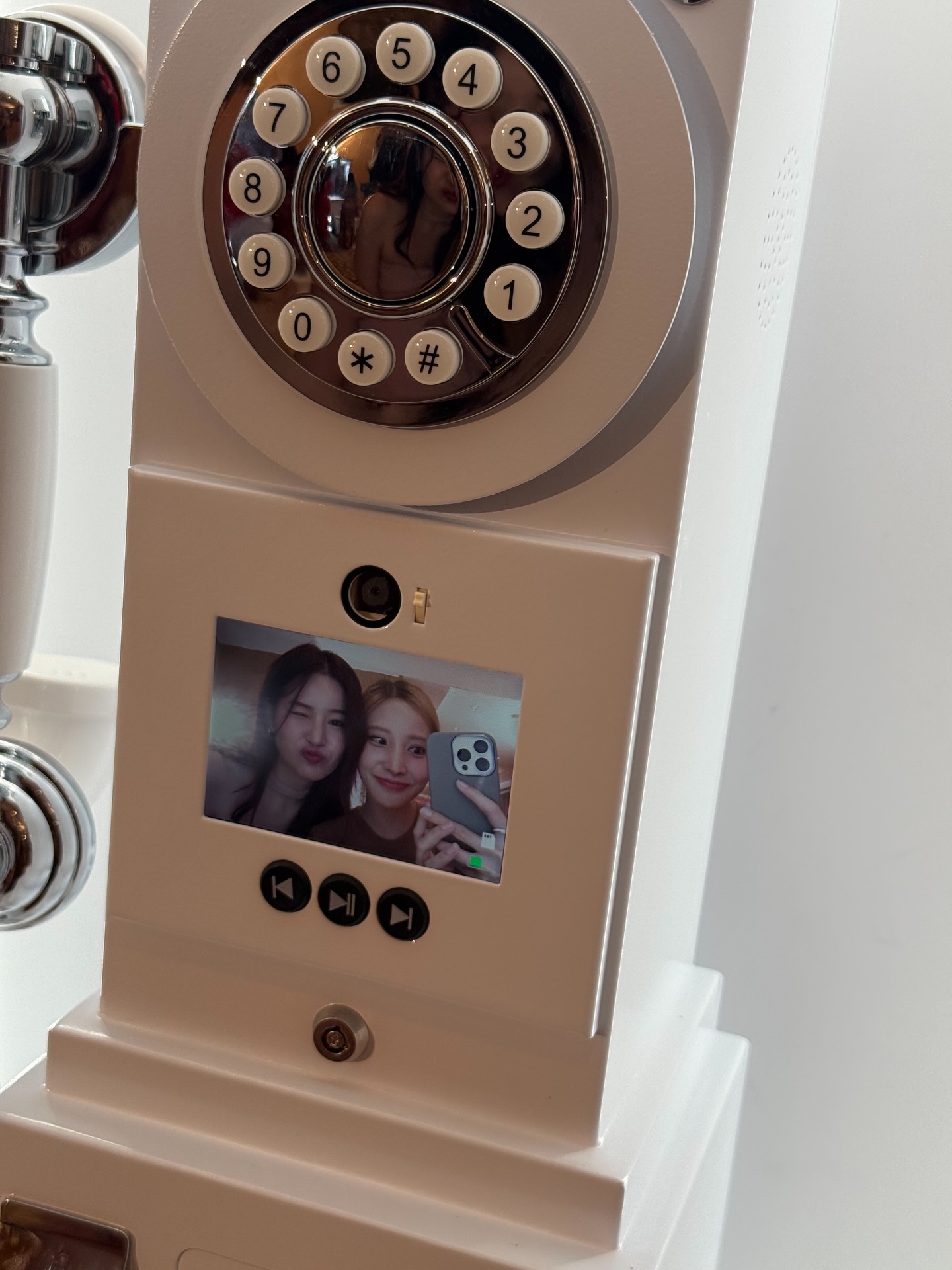 แอปเปิ้ล - ลาภิสรา อินทรสูต