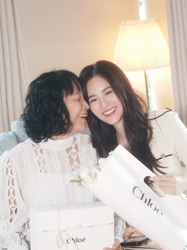 แอปเปิ้ล - ลาภิสรา อินทรสูต
