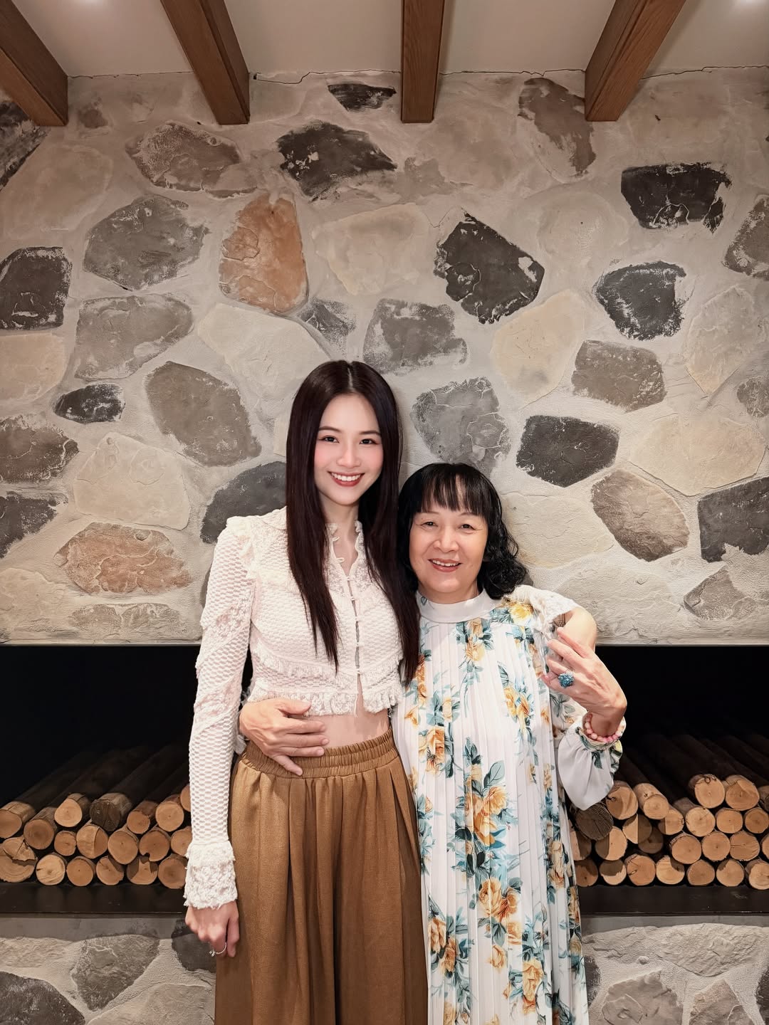 แอปเปิ้ล - ลาภิสรา อินทรสูต