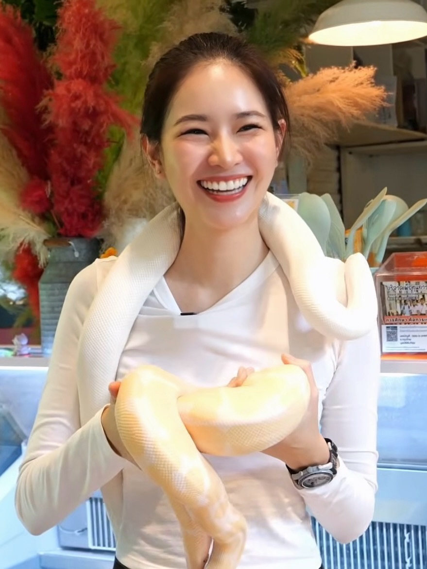 แอปเปิ้ล - ลาภิสรา อินทรสูต