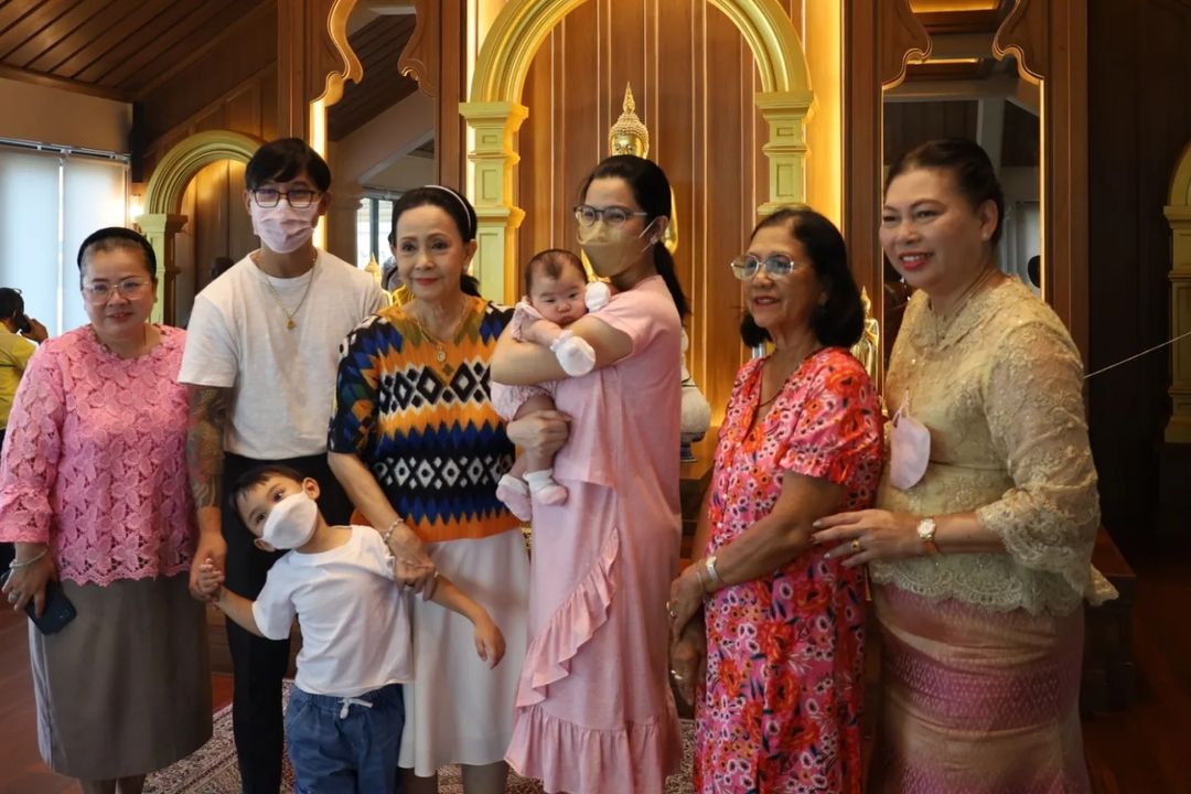 อี๊ฟ - พุทธธิดา ศิระฉายา