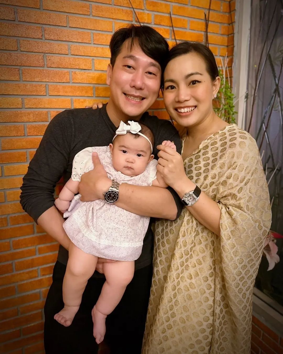 อี๊ฟ - พุทธธิดา ศิระฉายา
