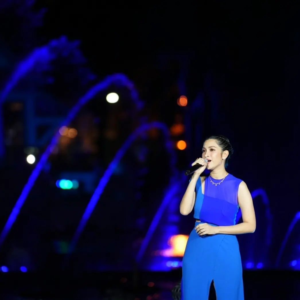 อี๊ฟ - พุทธธิดา ศิระฉายา