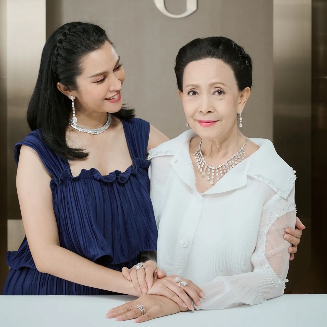 อี๊ฟ - พุทธธิดา ศิระฉายา