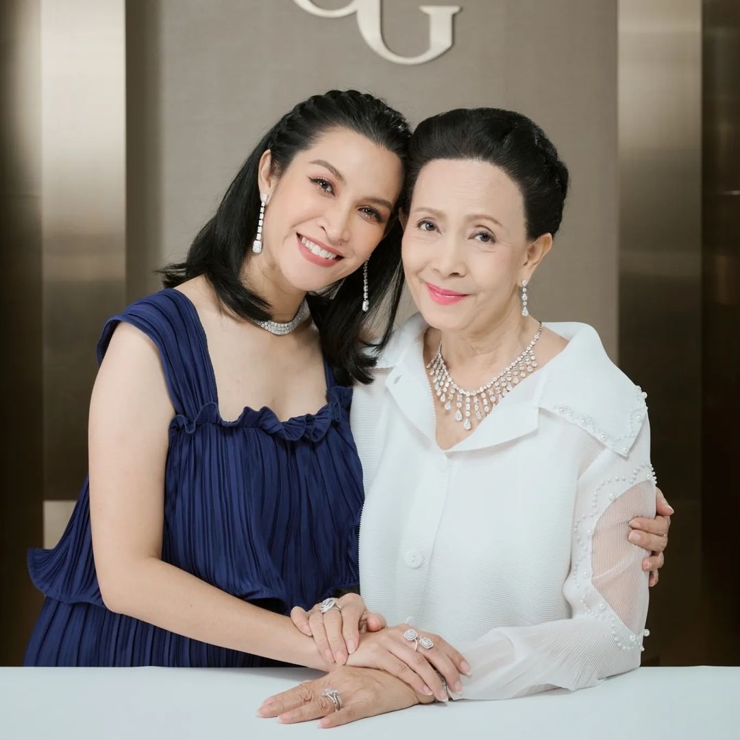 อี๊ฟ - พุทธธิดา ศิระฉายา