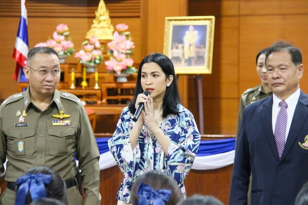 อี๊ฟ - พุทธธิดา ศิระฉายา