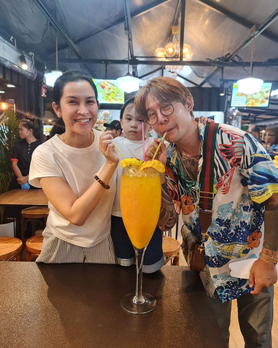 อี๊ฟ - พุทธธิดา ศิระฉายา