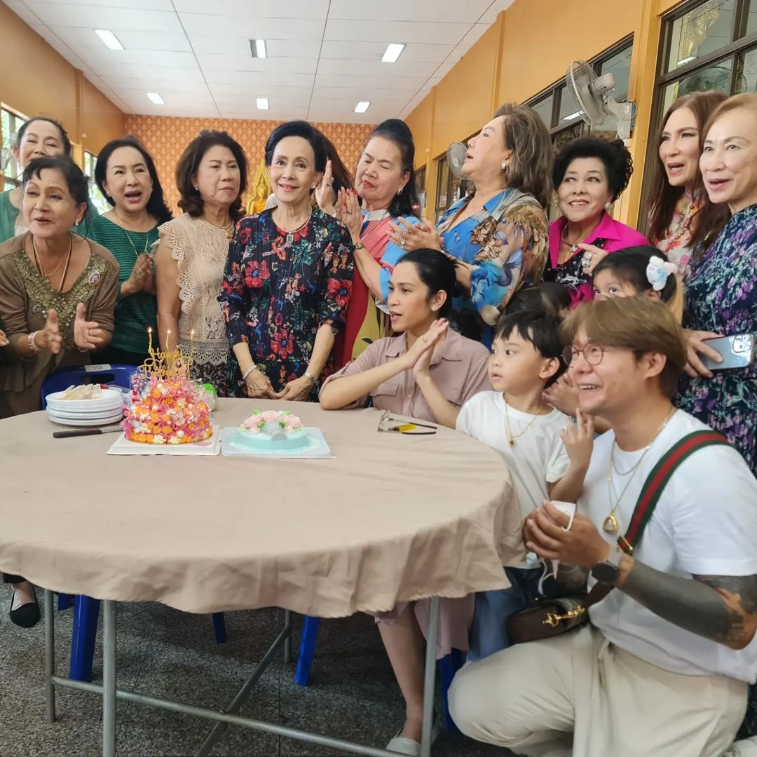 อี๊ฟ - พุทธธิดา ศิระฉายา