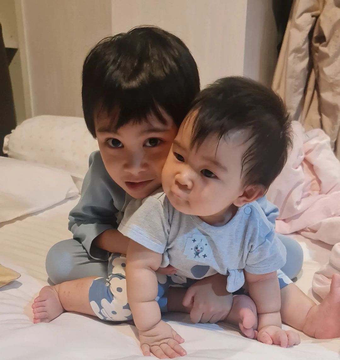 อี๊ฟ - พุทธธิดา ศิระฉายา