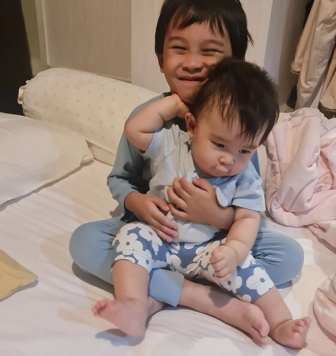 อี๊ฟ - พุทธธิดา ศิระฉายา