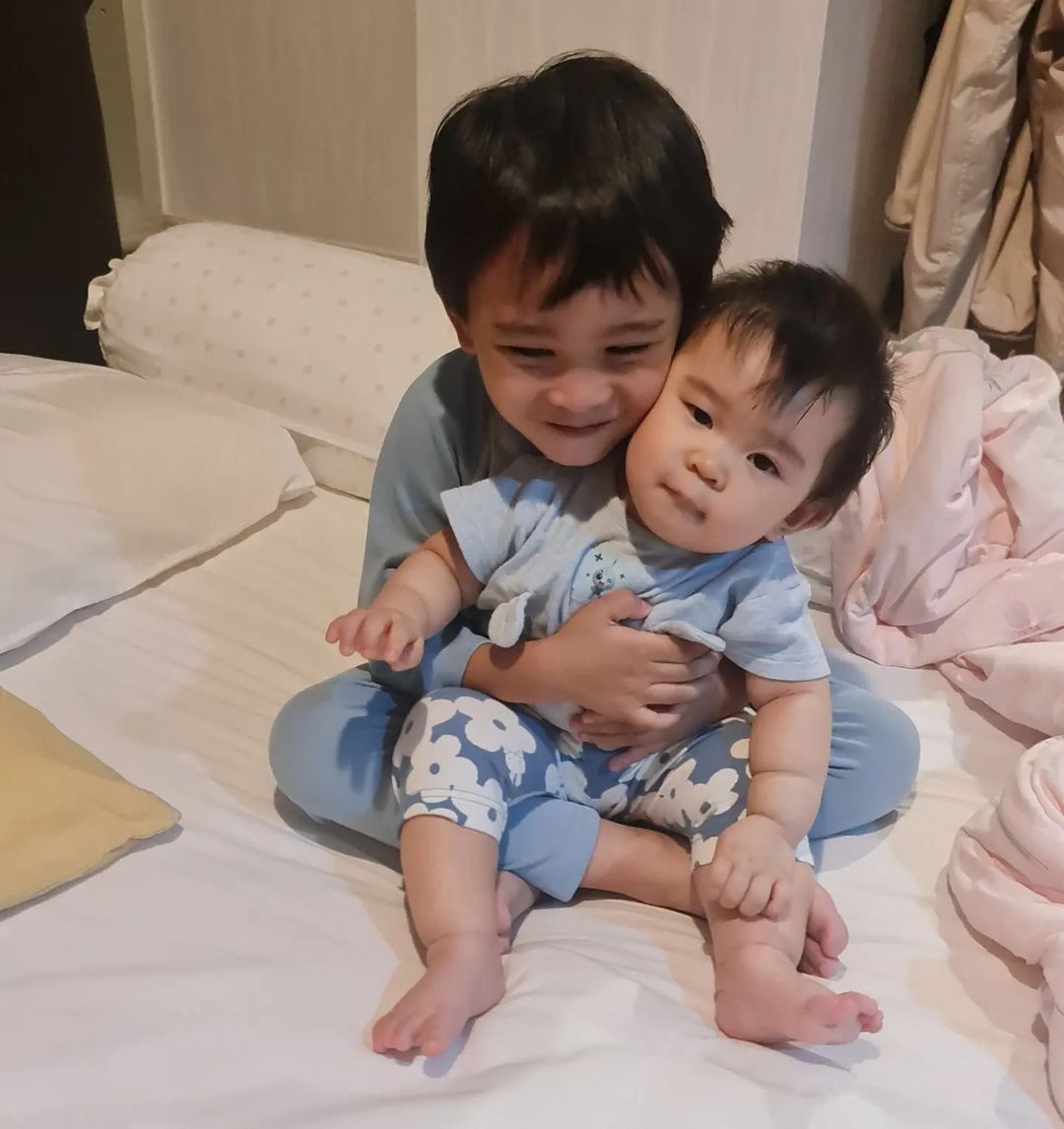 อี๊ฟ - พุทธธิดา ศิระฉายา
