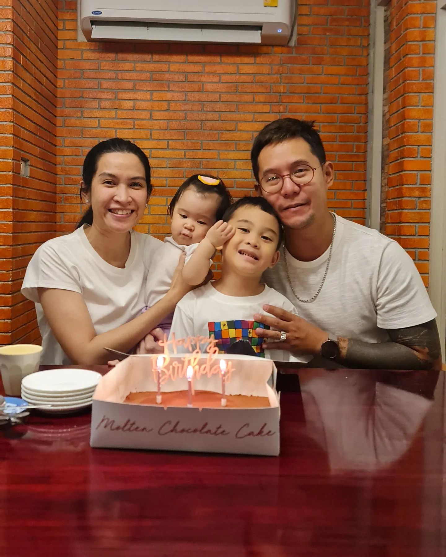 อี๊ฟ - พุทธธิดา ศิระฉายา
