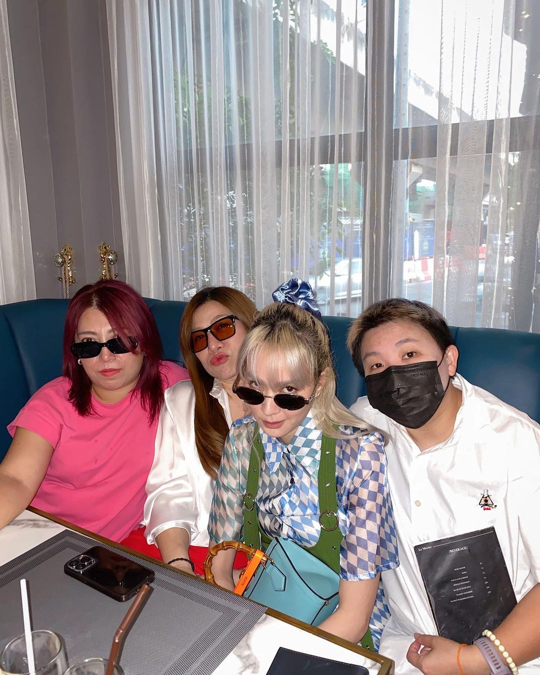 โฟร์ - ศกลรัตน์ วรอุไร