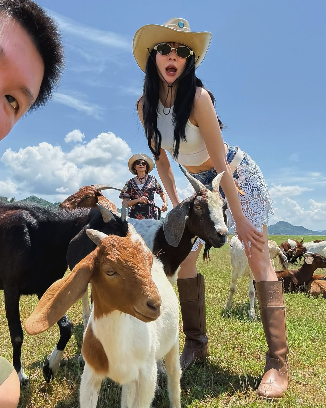 โฟร์ - ศกลรัตน์ วรอุไร