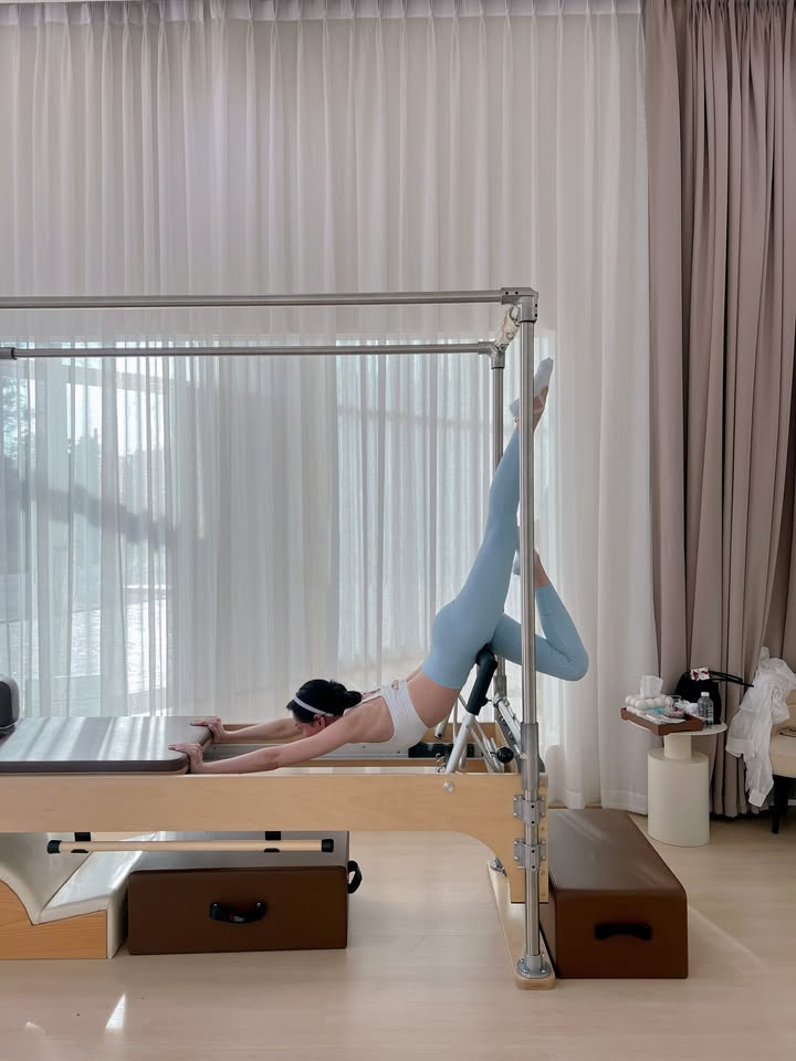 โฟร์ - ศกลรัตน์ วรอุไร