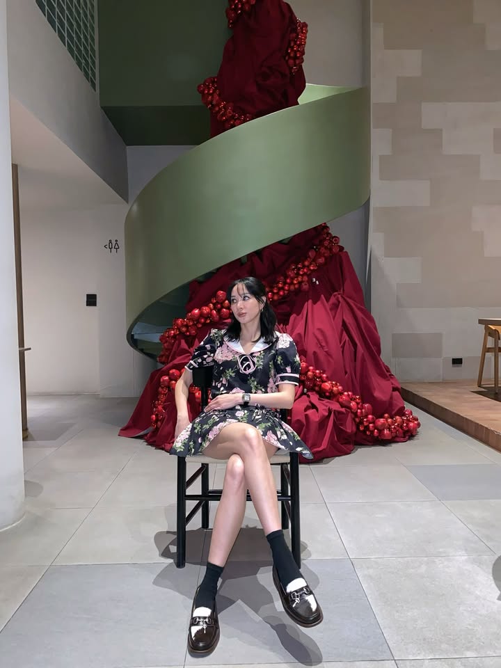 โฟร์ - ศกลรัตน์ วรอุไร