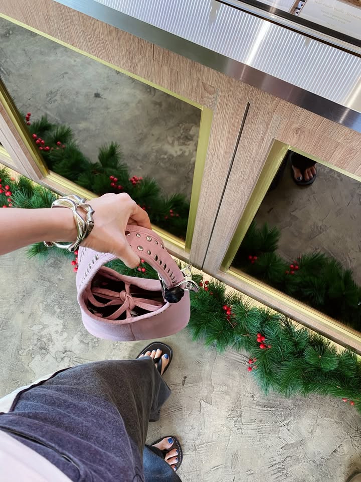 โฟร์ - ศกลรัตน์ วรอุไร