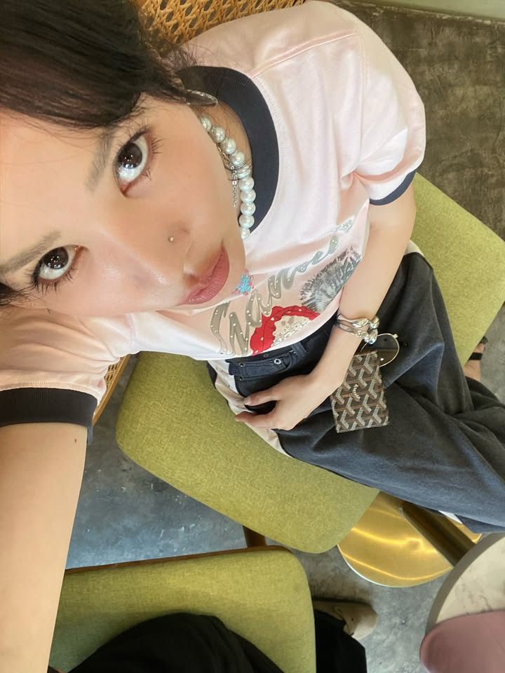 โฟร์ - ศกลรัตน์ วรอุไร