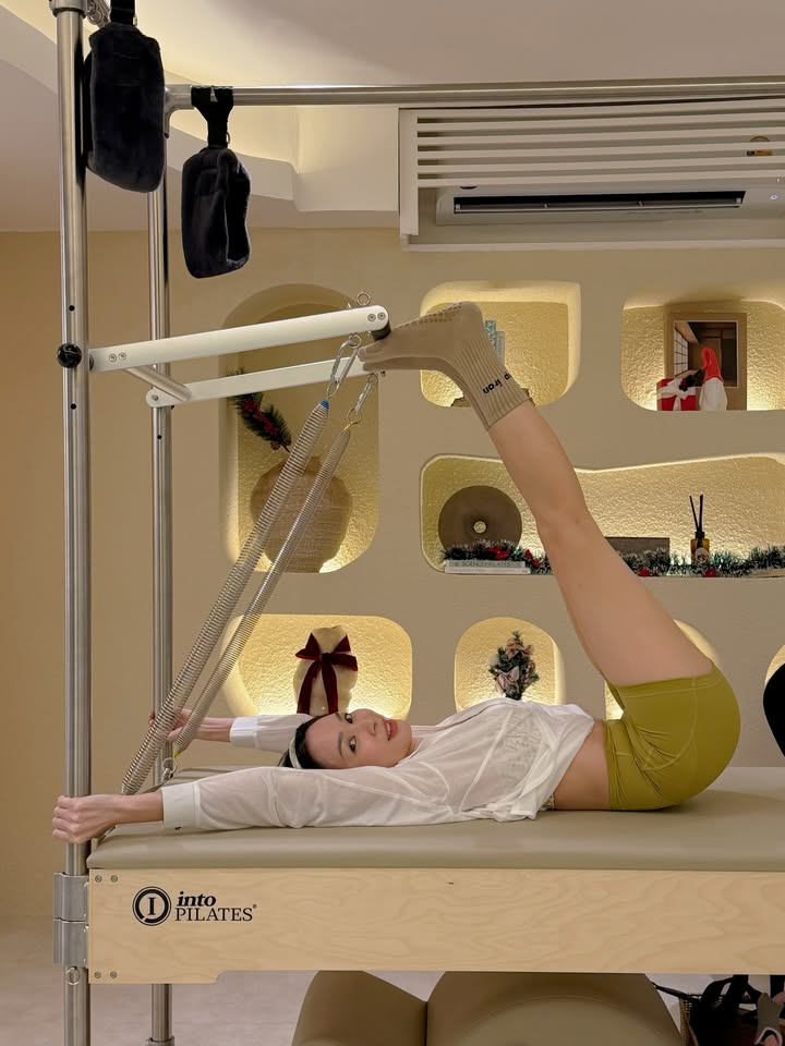 โฟร์ - ศกลรัตน์ วรอุไร