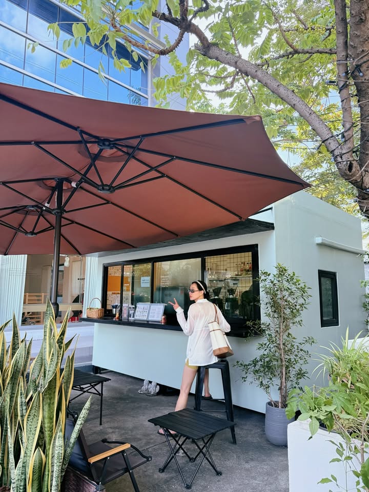 โฟร์ - ศกลรัตน์ วรอุไร