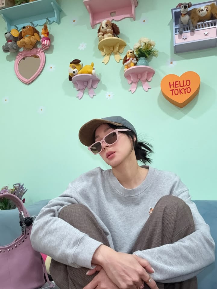 โฟร์ - ศกลรัตน์ วรอุไร