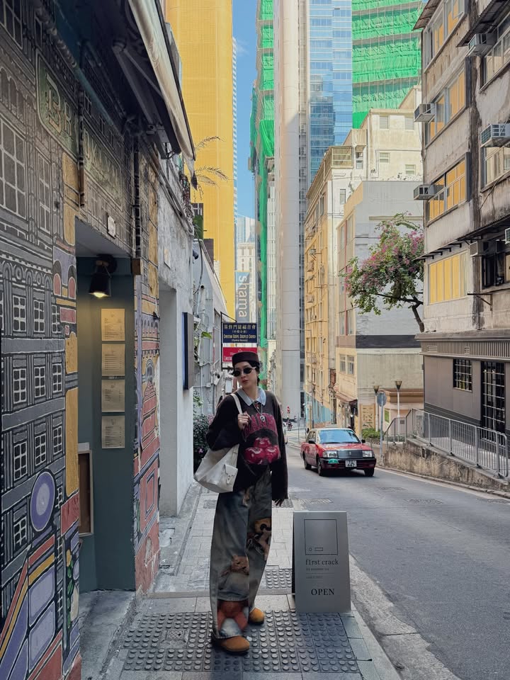 โฟร์ - ศกลรัตน์ วรอุไร