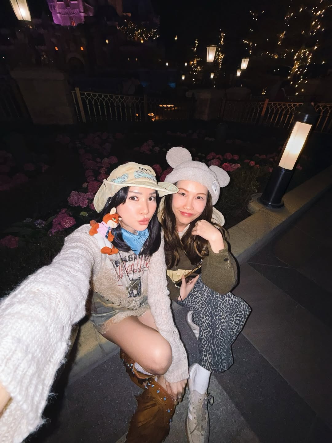 โฟร์ - ศกลรัตน์ วรอุไร