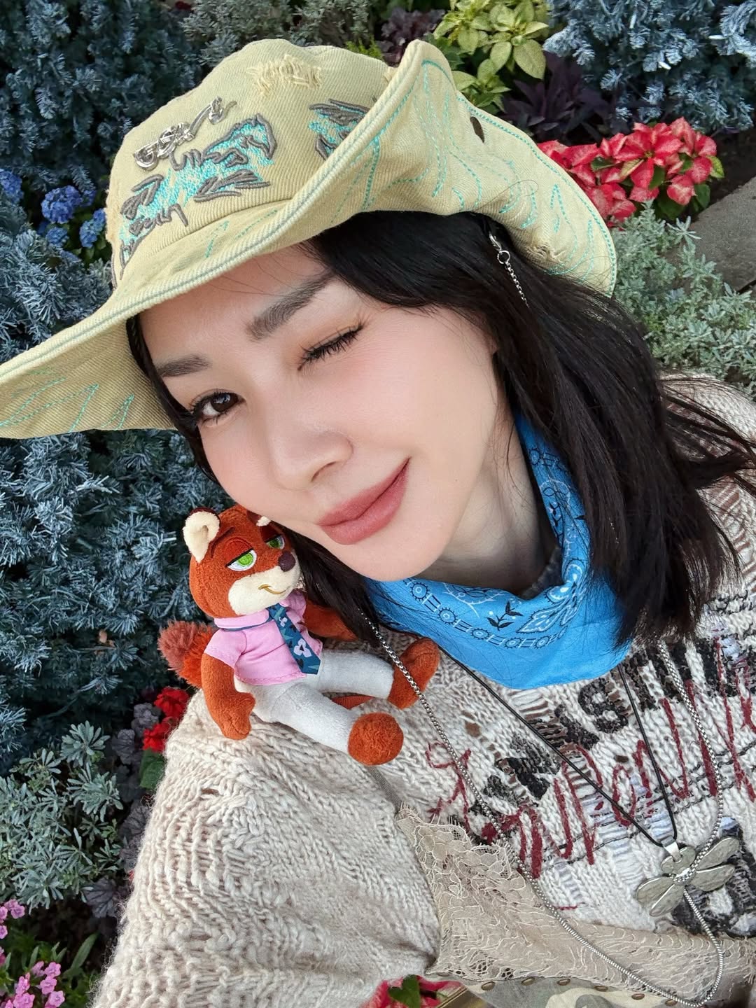 โฟร์ - ศกลรัตน์ วรอุไร