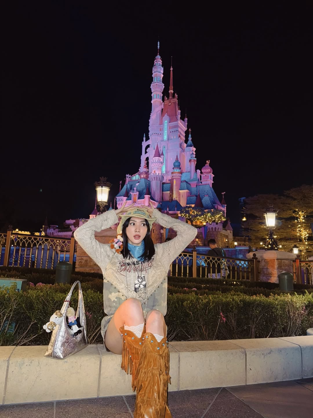 โฟร์ - ศกลรัตน์ วรอุไร