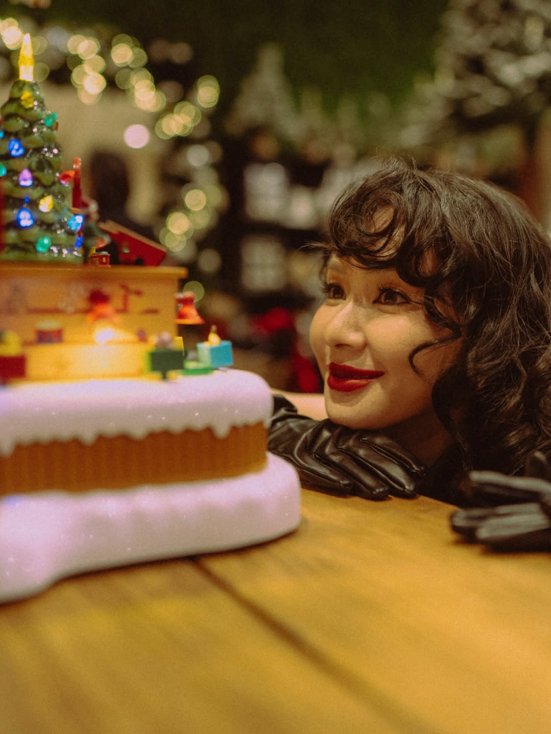 โฟร์ - ศกลรัตน์ วรอุไร