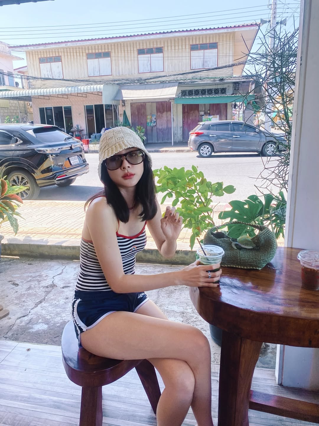 โฟร์ - ศกลรัตน์ วรอุไร