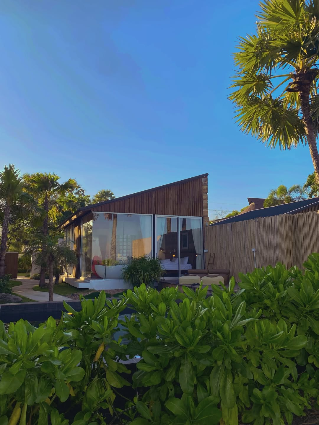 โฟร์ - ศกลรัตน์ วรอุไร